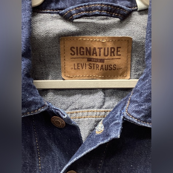 Levi’s Jean Trucker Jacket - Picture 4 of 6
